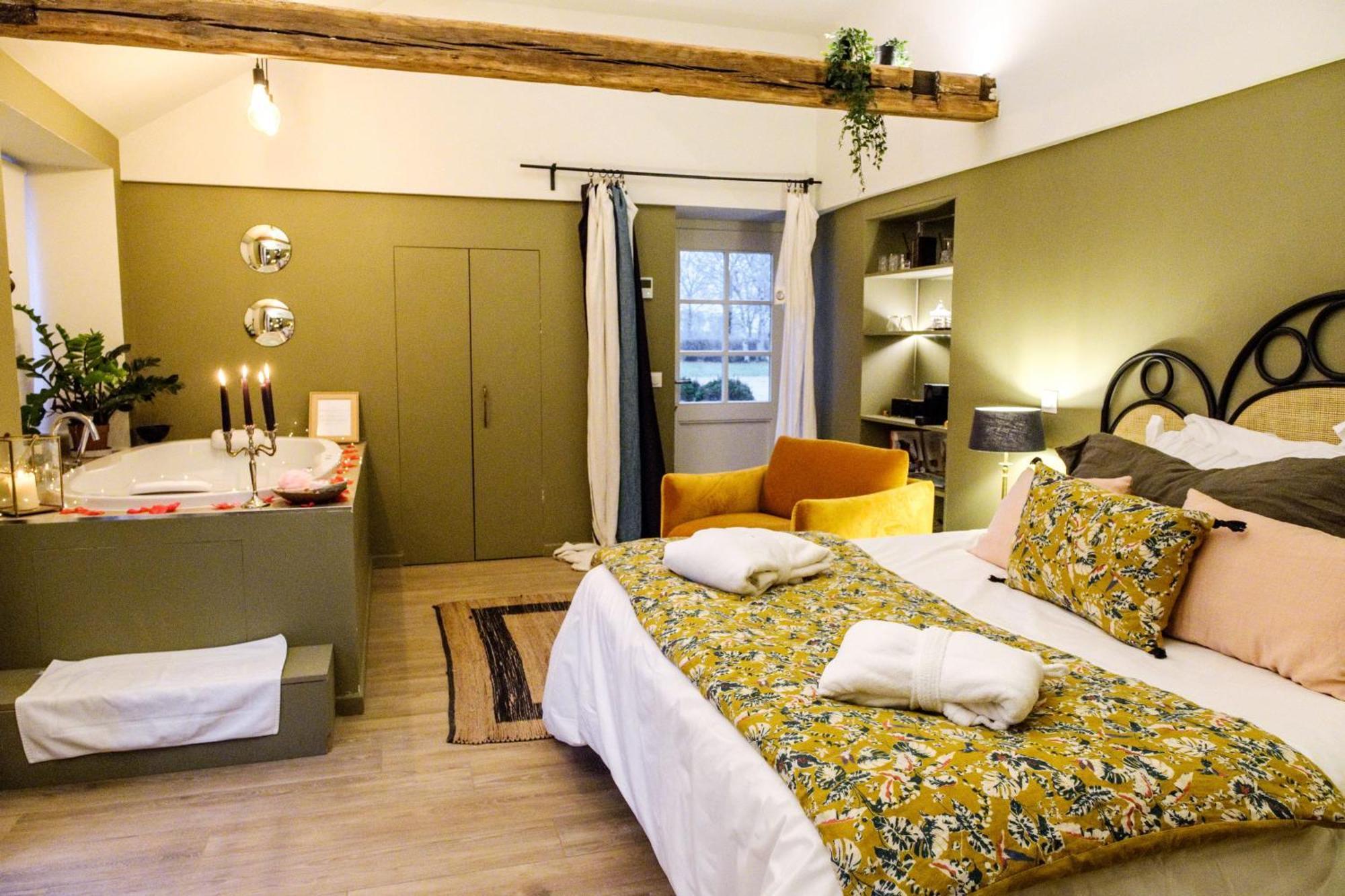Hotel Domaine De Bellevue, The Originals Relais Neufmoutiers-en-Brie Zewnętrze zdjęcie
